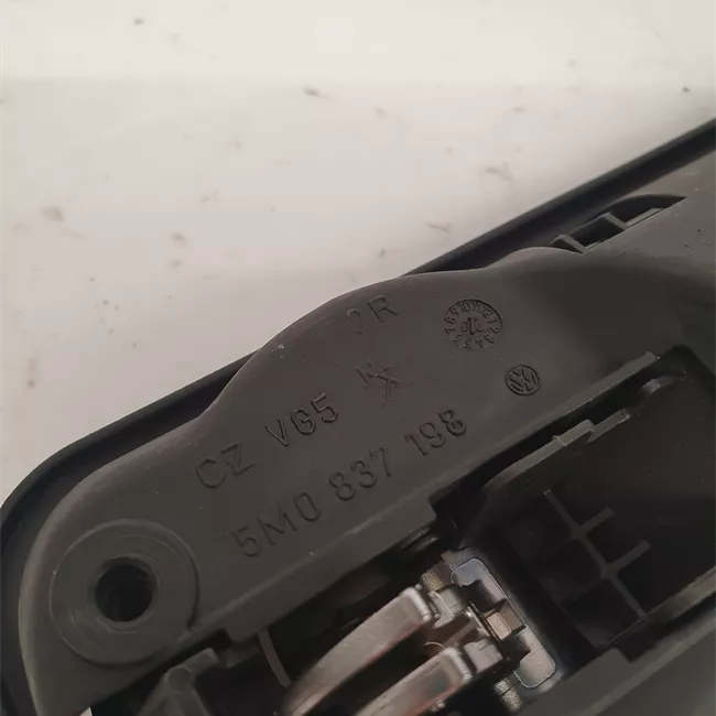 Maniglia interna apertura porta anteriore destra alluminio/nero titanio