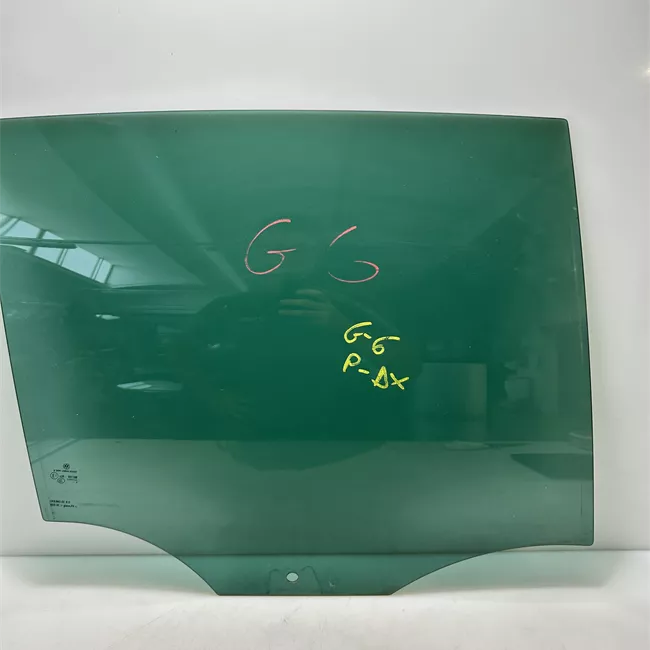 Scendente porta posteriore destro Oscurato 65%