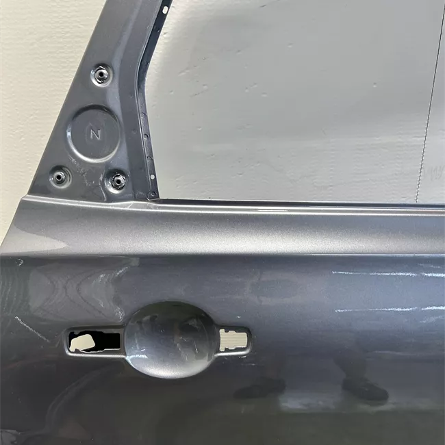 Porta posteriore destra