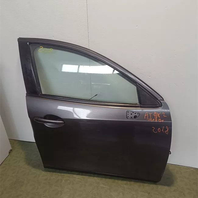 Porta anteriore destra