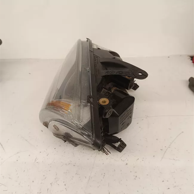 Proiettore sinistro con indicatore lat direzione