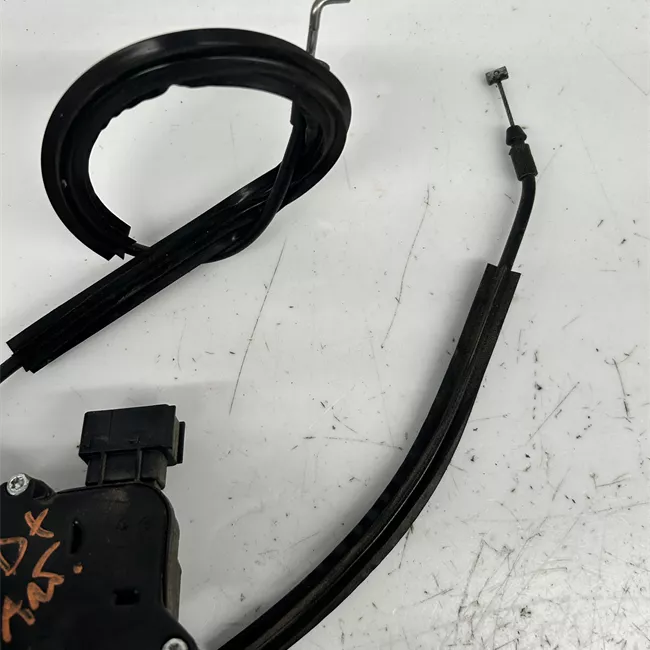 Serratura porta anteriore destra