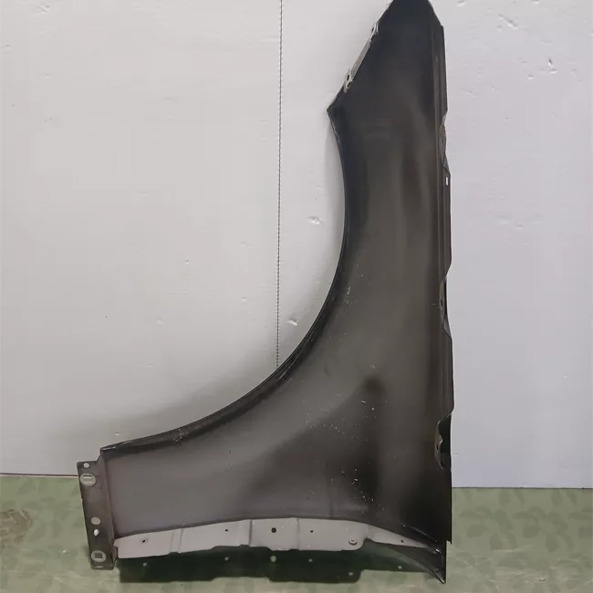 Parafango anteriore destro