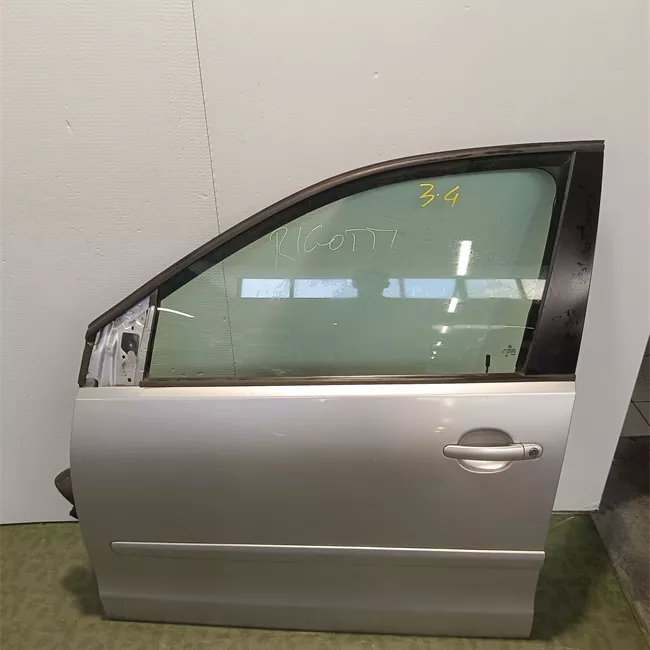 Porta anteriore sinistra