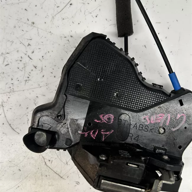 Serratura porta anteriore destra