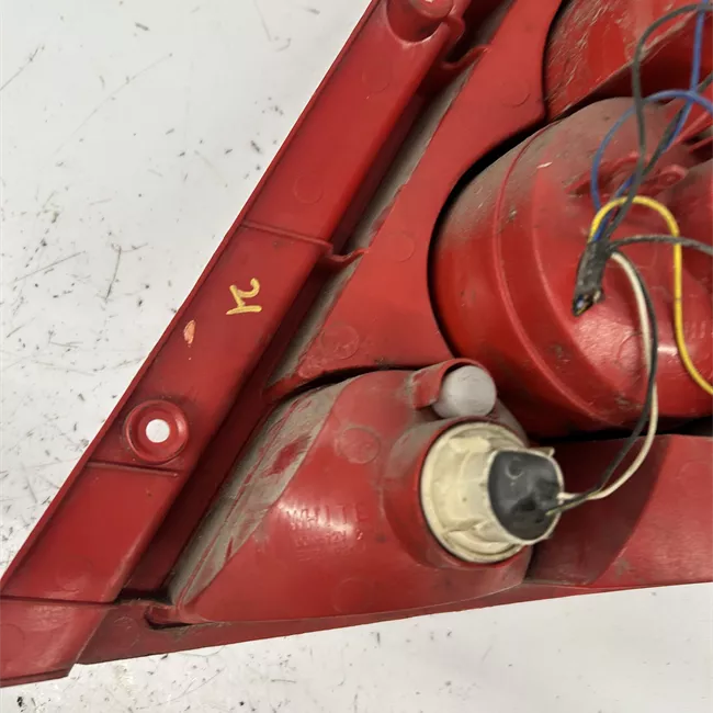 Fanale posteriore sinistro