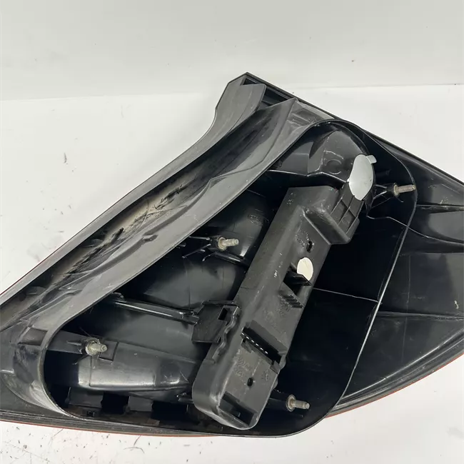 Fanale posteriore sinistro