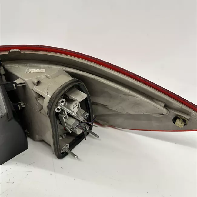 Fanale posteriore parte esterno sinistro