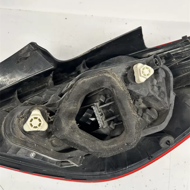 Fanale posteriore sinistro