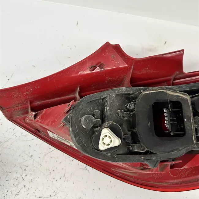 Fanale posteriore sinistro