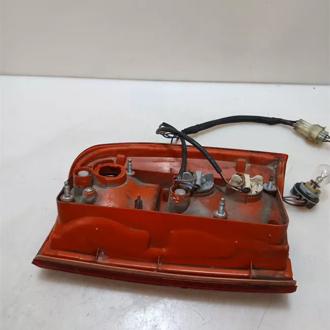 Fanale posteriore sinistro