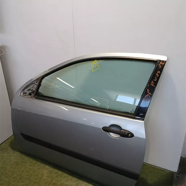 Porta anteriore sinistra