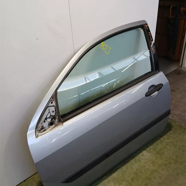 Porta anteriore sinistra