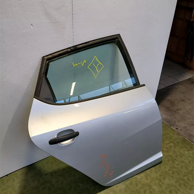 Porta posteriore destra