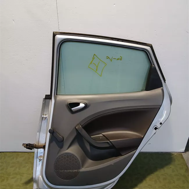 Porta posteriore destra