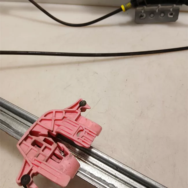 Alzacristallo elettrico porta anteriore sinistro con motorino