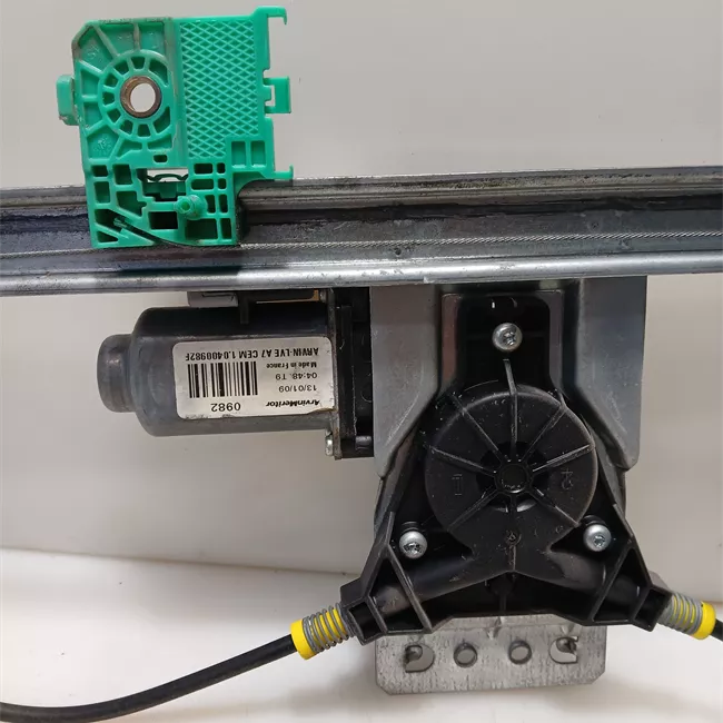 Alzacristallo elettrico porta anteriore sinistro con motorino