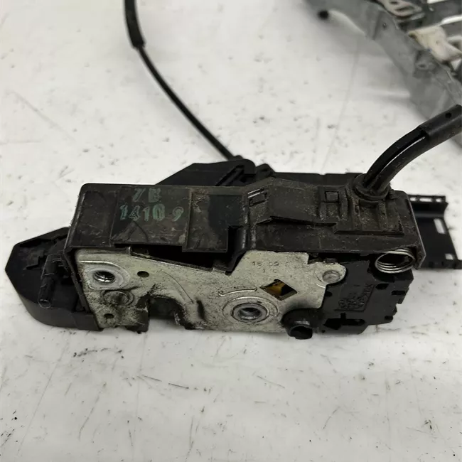 Serratura porta anteriore destra