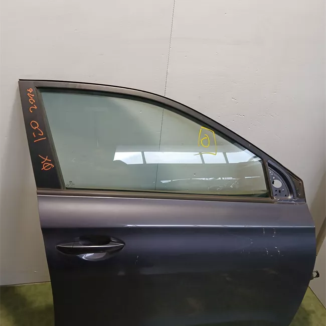 Porta anteriore destra