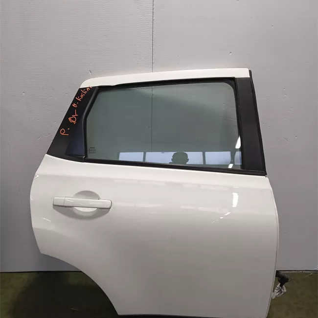 Porta posteriore destra