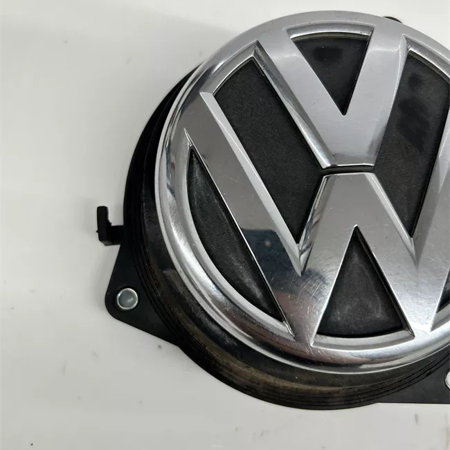 Maniglia portello posteriore con stemma cromo/nero