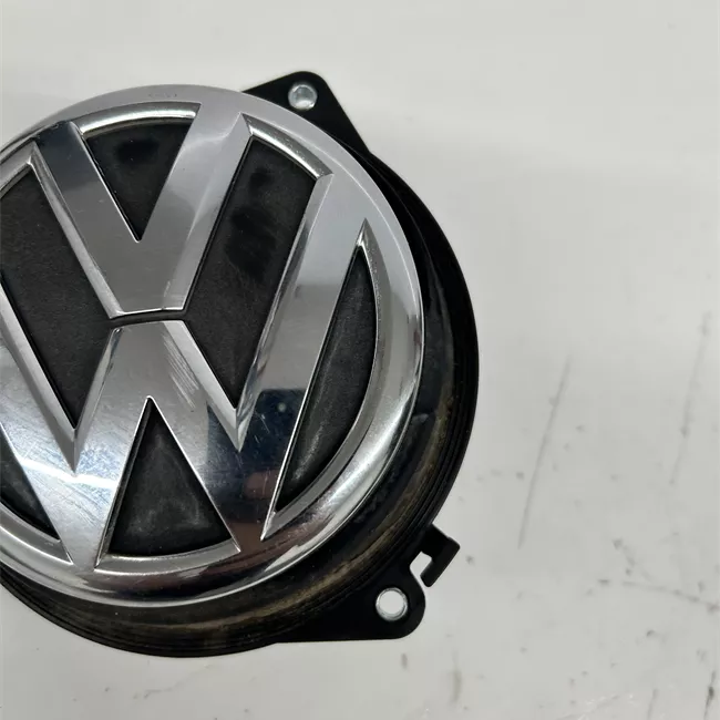 Maniglia portello posteriore con stemma cromo/nero