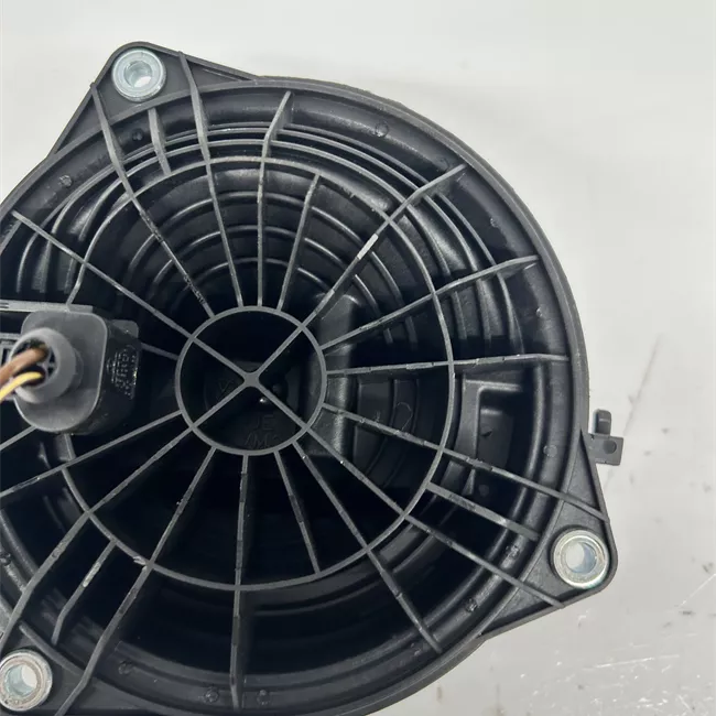 Maniglia portello posteriore con stemma cromo/nero