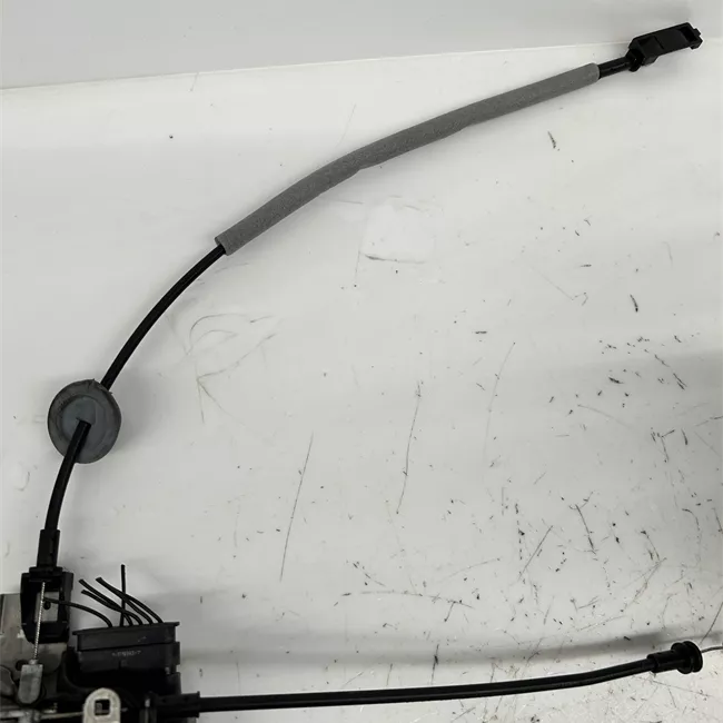 Serratura porta anteriore sinistra