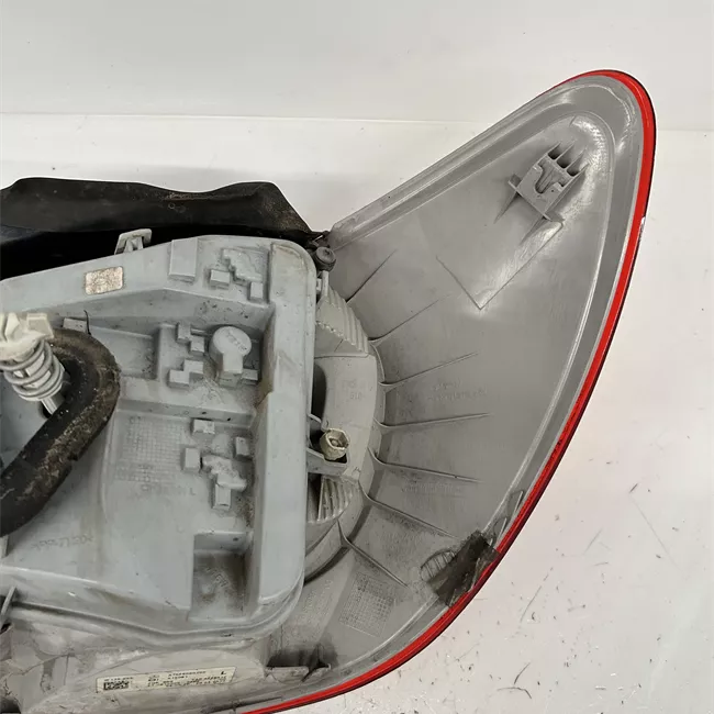 Fanale posteriore sinistro