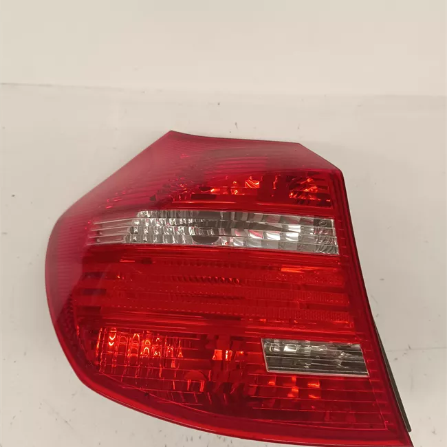 Fanale posteriore sinistro