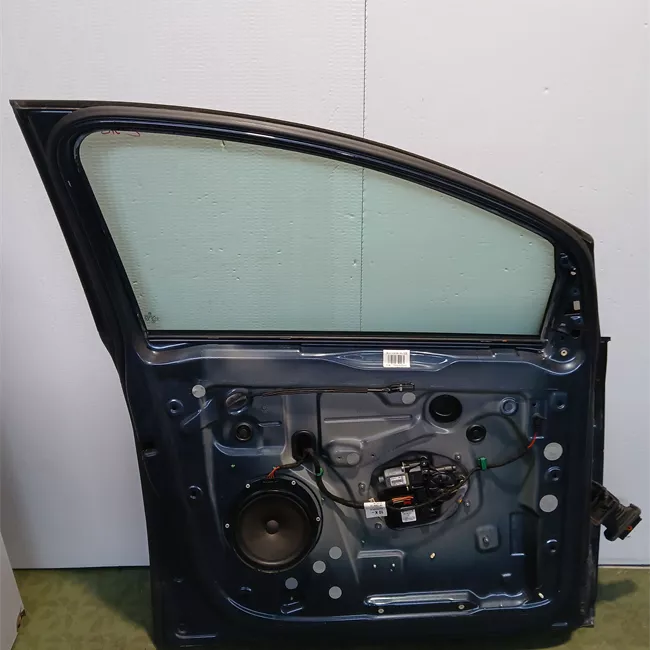 Pannello esterno porta anteriore sinistro