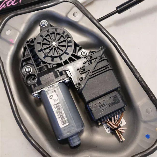 Alzacristallo elettrico porta posteriore sinistro