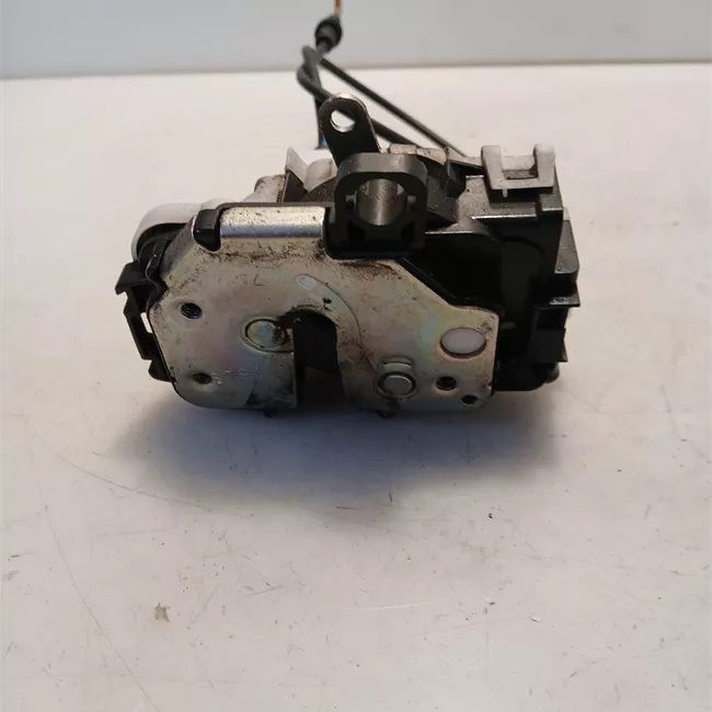 Serratura porta anteriore destra