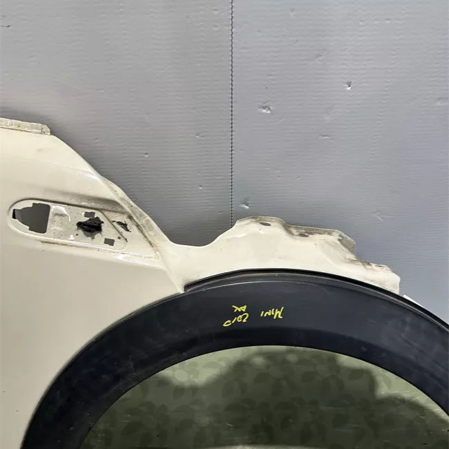 Parafango anteriore destro