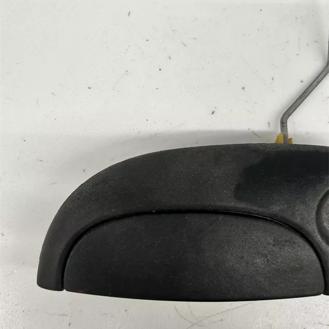 Maniglia porta anteriore sinistra