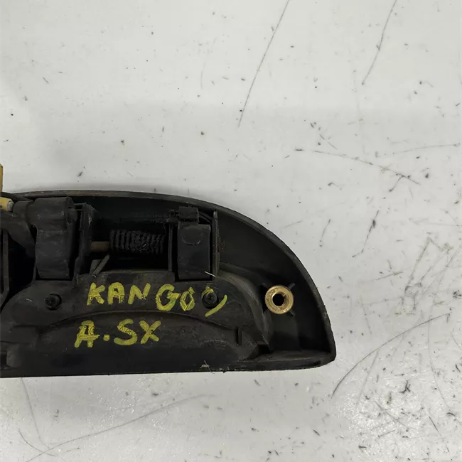 Maniglia porta anteriore sinistra