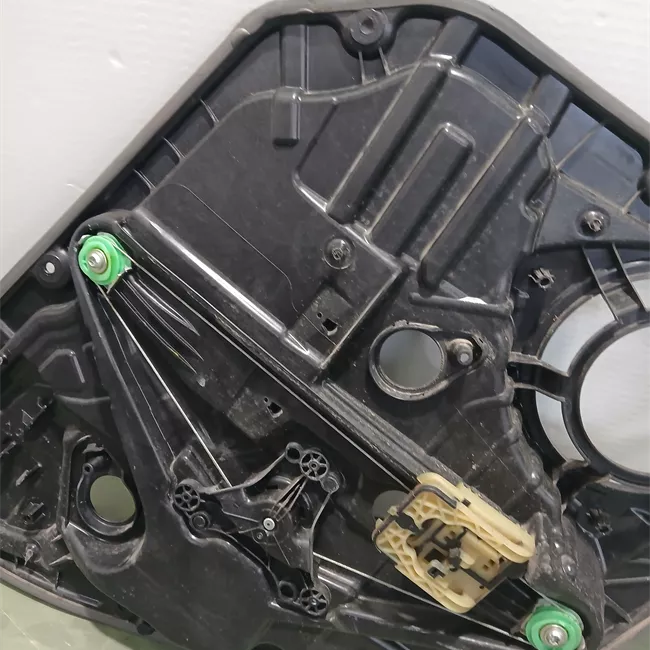 Alzacristallo elettrico porta posteriore destro con pannello