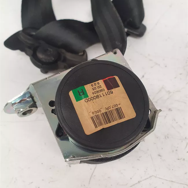 Cintura di sicurezza anteriore destra B6