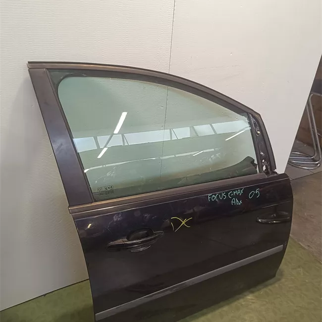 Porta anteriore destra