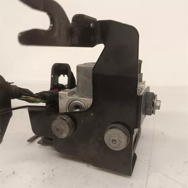 Aggregato ABS con controllo di traiettoria