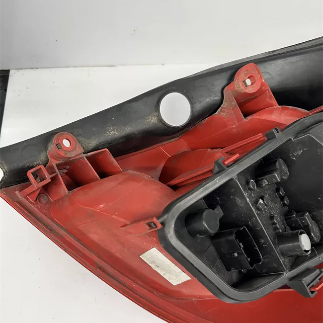 Fanale posteriore sinistro