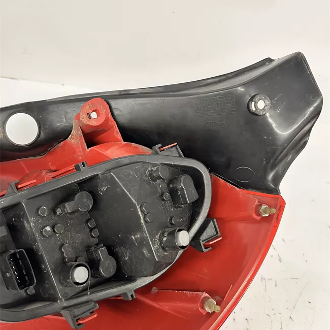 Fanale posteriore sinistro