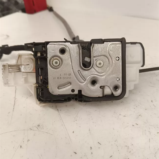 Serratura porta posteriore destra con chiusura centralizzata