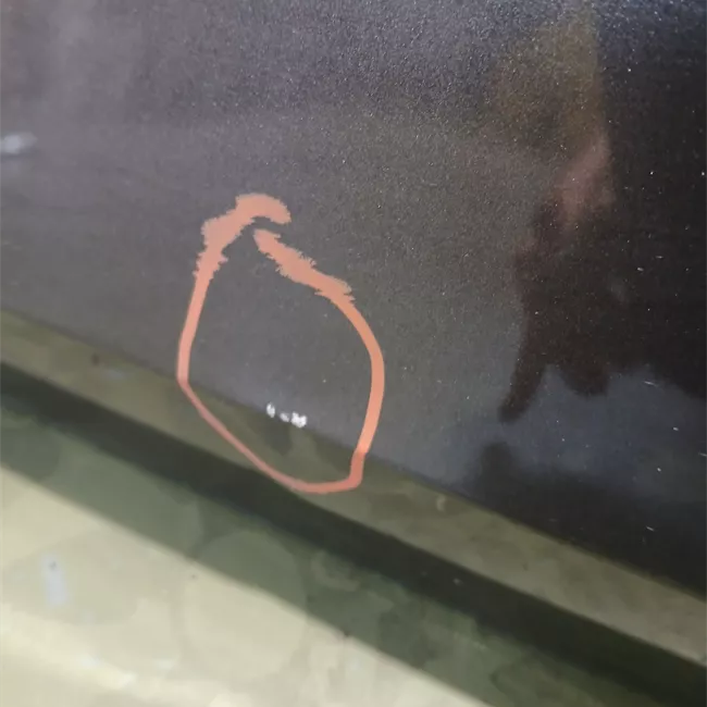 Porta anteriore destra