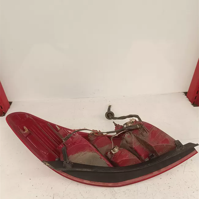 Fanale posteriore sinistro