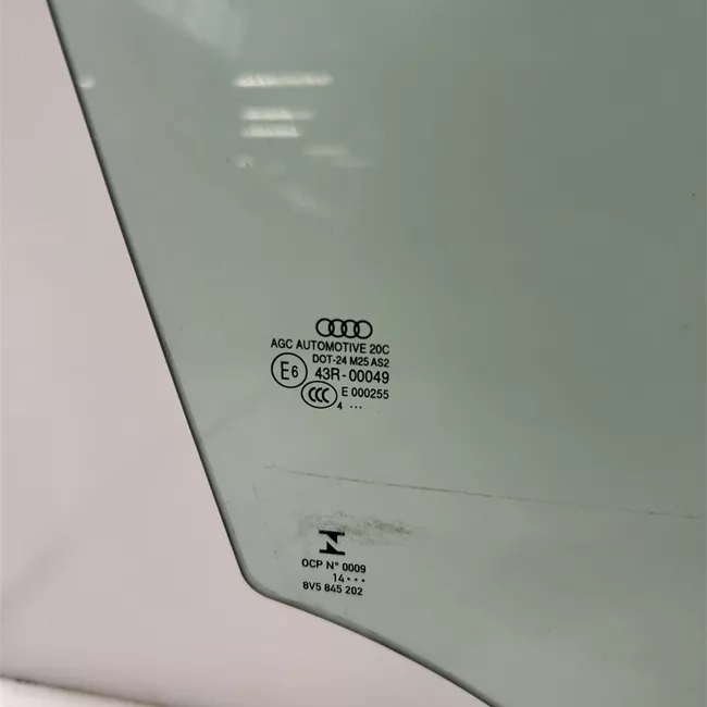 Scendente porta anteriore destro