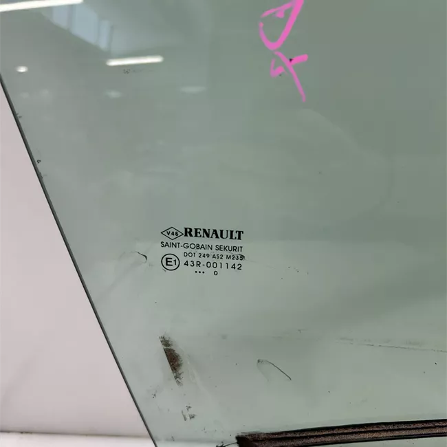 Scendente porta anteriore destro