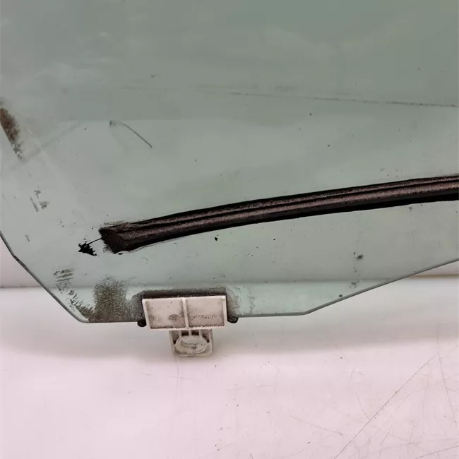 Scendente porta anteriore destro