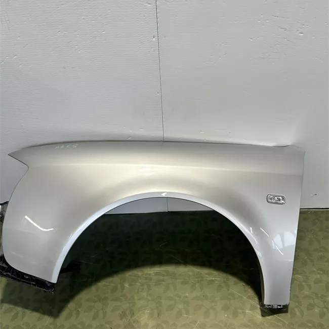 Parafango anteriore sinistro