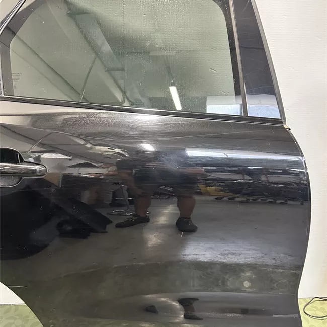 Porta posteriore destra